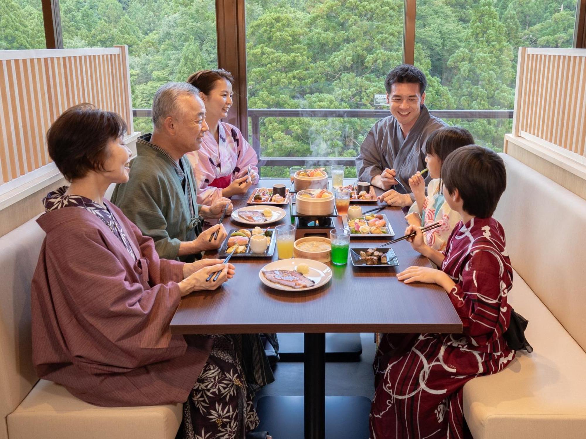 Ooedo Onsen Monogatari Premium Yoshinoya Irokuen 호텔 카가 외부 사진